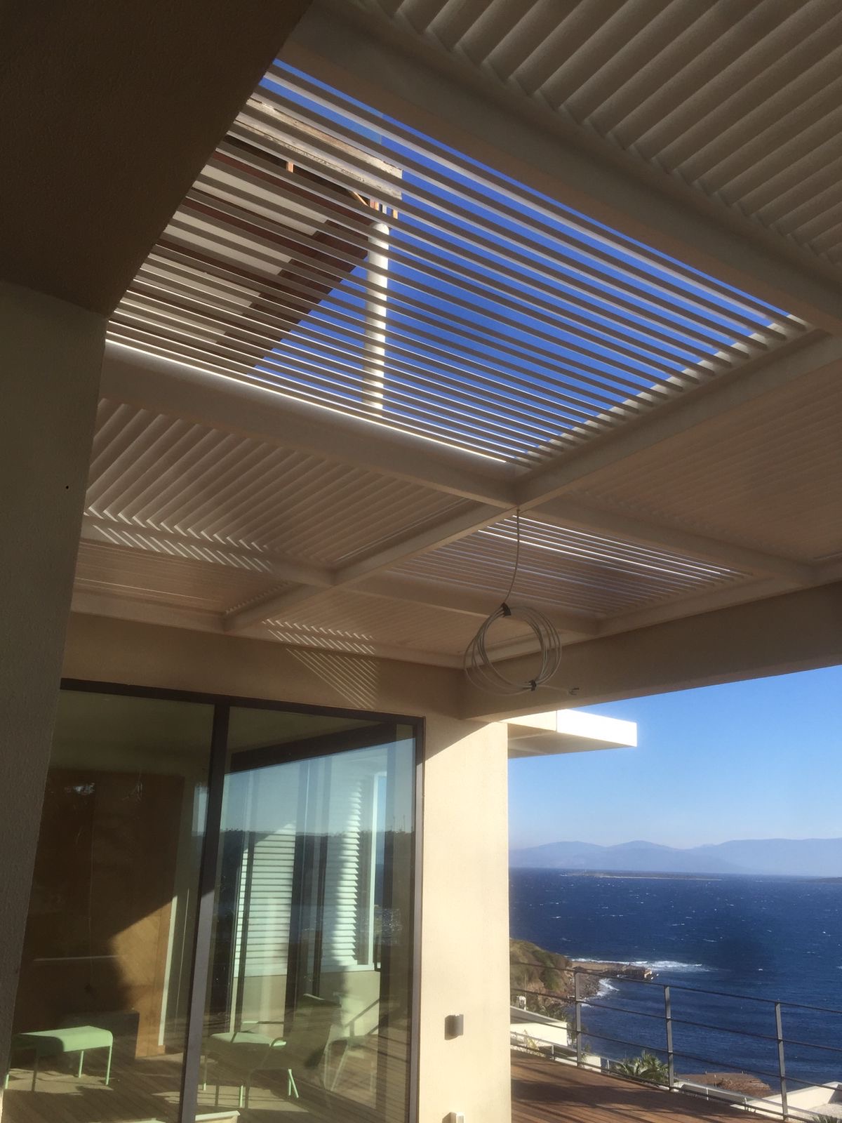 Masif Ahşap Güneş Kırıcılar